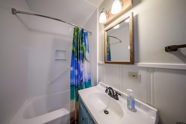 2929 Dinah Ln, Tyler, TX 75701 - full bathroom featuring shower / tub combo, vanity, and a decorative wall