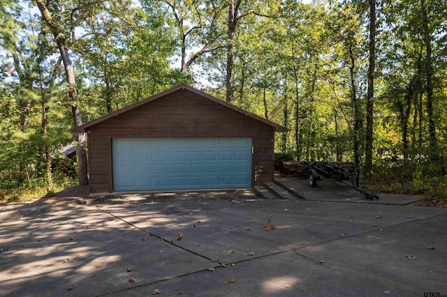 view of detached garage