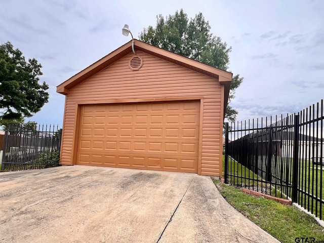 2000 Homestead Dr, Mesquite, TX 75181 - view of detached garage