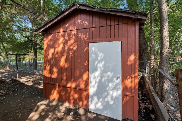 view of outdoor structure