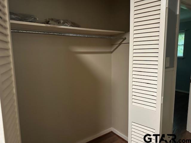 504 Mt Sylvan, Lindale, TX 75771 - view of closet