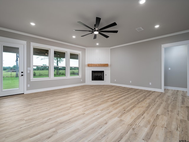 328 Heritage Way, Bullard, TX 75757 - unfurnished living room featuring crown molding, a ceiling fan, recessed lighting, light wood-style flooring, and baseboards