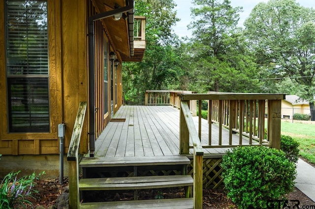 327 Dailey Rd, Crockett, TX 75835 - view of deck