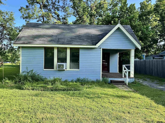 403 W Myrtle St, Winnsboro, TX 75494 - photo 1