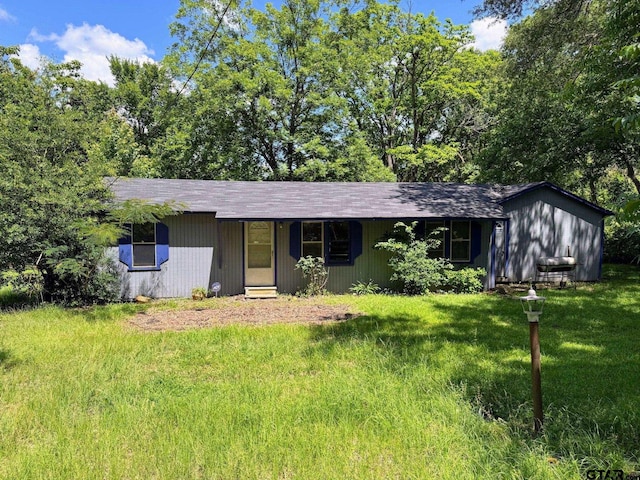 4066 County Rd 398, Tyler, TX 75707 - ranch-style home featuring a front yard