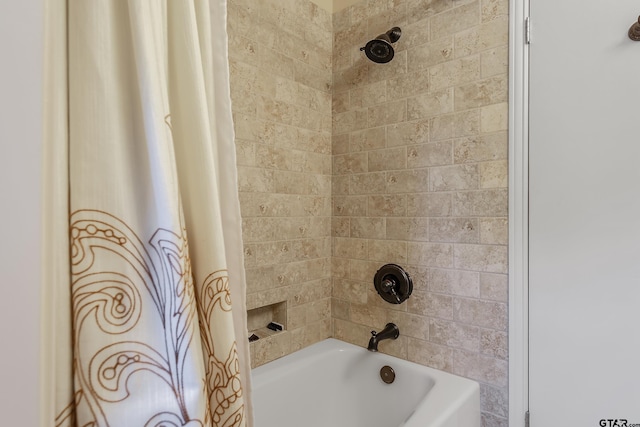 bathroom featuring shower / tub combo