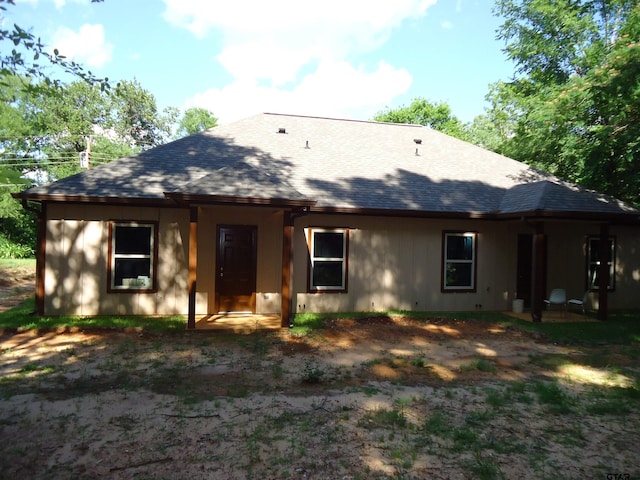 1323 Cummins St, Palestine, TX 75801 - back of property with a shingled roof