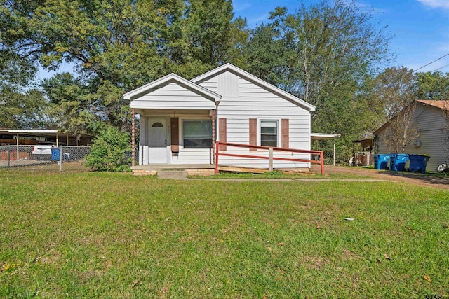 view of front of house with a front lawn