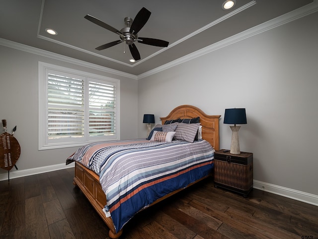 bedroom with crown molding, baseboards, hardwood / wood-style floors, and recessed lighting