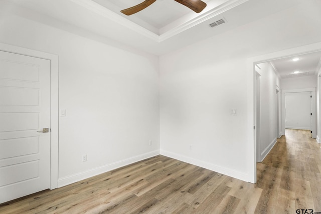 11905 Tara Ln, Lindale, TX 75771 - unfurnished room with a ceiling fan, light wood-style floors, crown molding, and baseboards