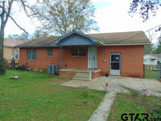 717 Dallas St, Jacksonville, TX 75766 - photo 4