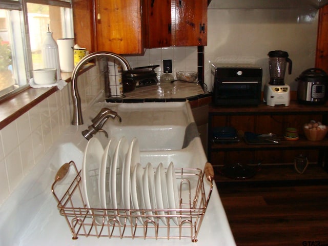 717 Dallas St, Jacksonville, TX 75766 - photo 13