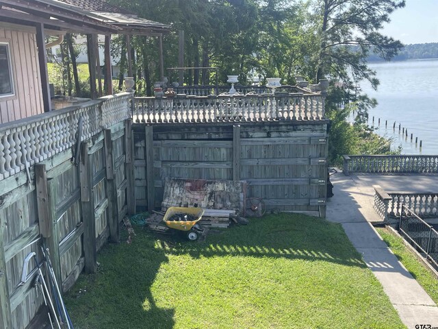 464 Forest Hills Dr, Livingston, TX 77351 - view of yard featuring a water view