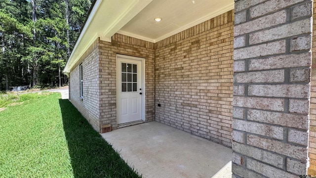 20428 High Point Dr, Flint, TX 75762 - property entrance with a lawn