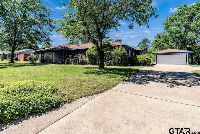 1017 Hilltop Dr, Palestine, TX 75801 - single story home featuring a front yard and concrete driveway