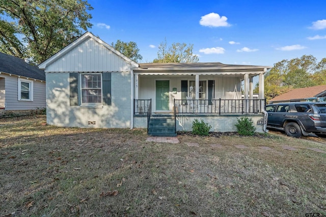 bungalow-style house with a porch