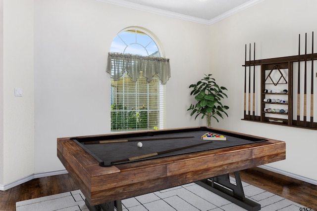 rec room featuring hardwood / wood-style flooring, ornamental molding, and billiards