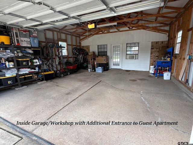 237 Oregon St, Van, TX 75790 - garage with a garage door opener