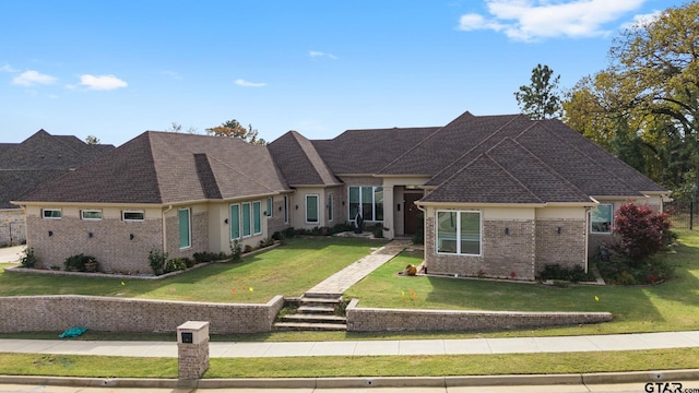 view of front of house featuring a front yard