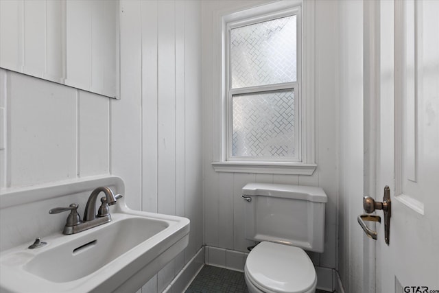 513 E Young, Longview, TX 75602 - bathroom featuring a sink and toilet