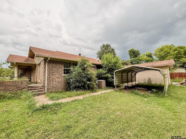 400 Dorsey St, Linden, TX 75563 - view of green lawn with a carport