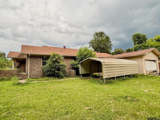 400 Dorsey St, Linden, TX 75563 - view of grassy yard with a detached carport