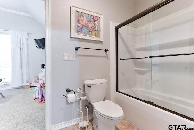 521 Susie St, Chandler, TX 75758 - bathroom with toilet, bath / shower combo with glass door, and baseboards