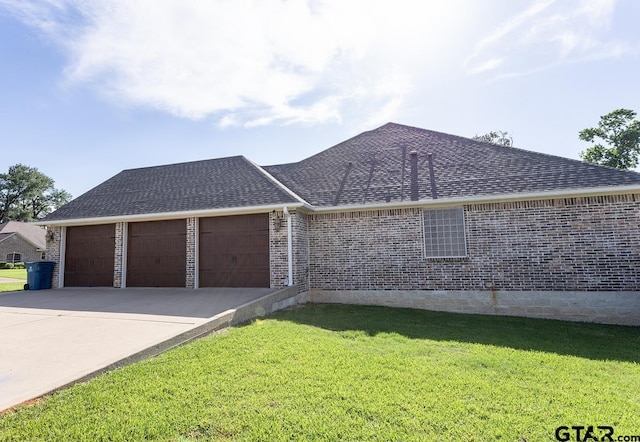 521 Susie St, Chandler, TX 75758 - view of front of property featuring a garage, brick siding, roof with shingles, and a front lawn