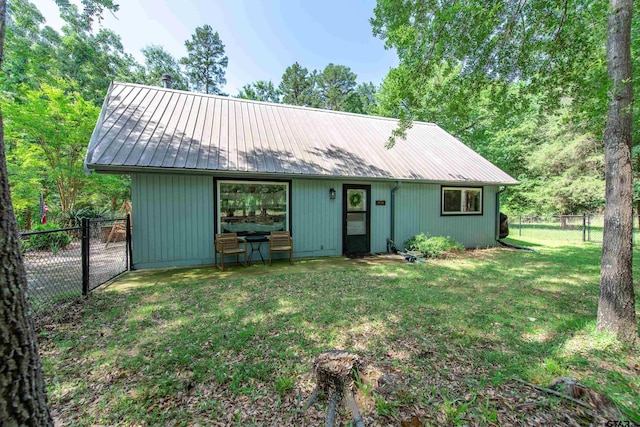 506 S King Lake Rd, Scroggins, TX 75480 - view of front of property with metal roof