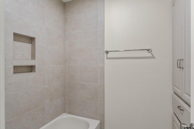 1036 High Meadow Dr, Mount Vernon, TX 75457 - bathroom featuring bathtub / shower combination