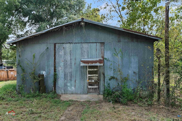 view of outdoor structure