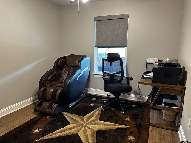 19135 Ambrosia Dr, Flint, TX 75762 - office space with wood finished floors