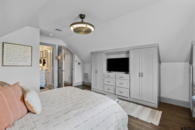 185 Vz County Road 2103, Canton, TX 75103 - bedroom with dark wood-style floors and vaulted ceiling