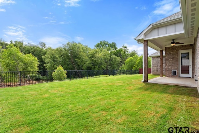 228 Smith Cir, Lindale, TX 75771 - view of yard featuring a ceiling fan and a patio area