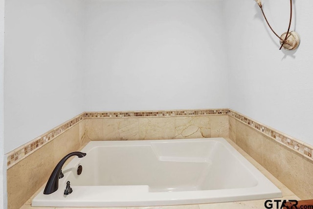 2801 Wexford Dr, Tyler, TX 75709 - bathroom with a garden tub