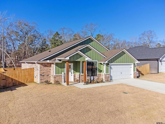 craftsman-style house featuring a garage