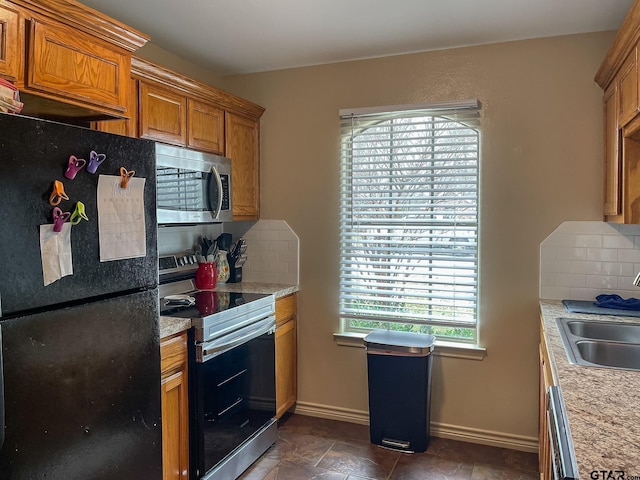 1901 Meadowgreen, Kilgore, TX 75662 - photo 10
