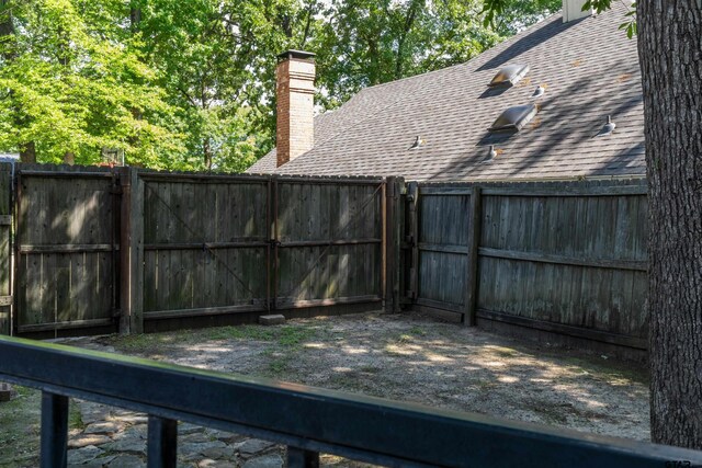 1014 Lovers Ln, Longview, TX 75604 - view of yard with a gate and fence