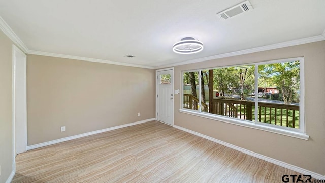 empty room with ornamental molding