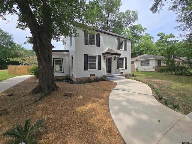 301 Harold St, Crockett, TX 75835 - view of front of house