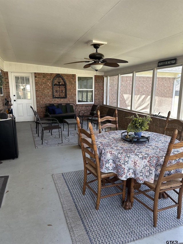 view of sunroom / solarium