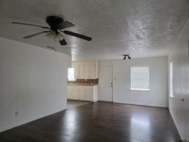 123 Whatley Ave, Pittsburg, TX 75686 - photo 2