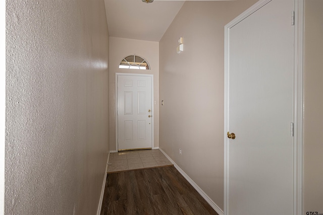 221 Maggie Cir, Flint, TX 75762 - entryway with dark wood-style floors and baseboards