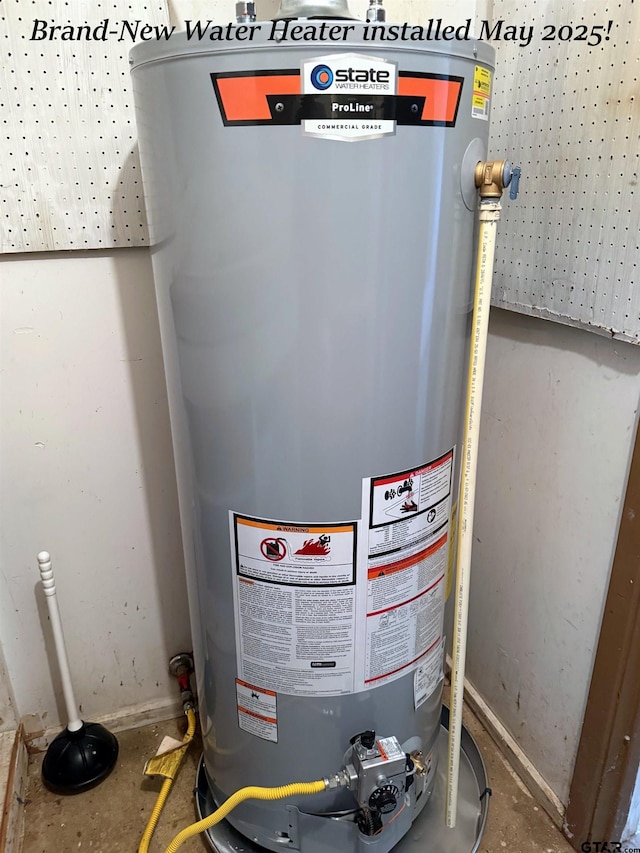 3900 S Donnybrook Ave, Tyler, TX 75703 - utility room with water heater