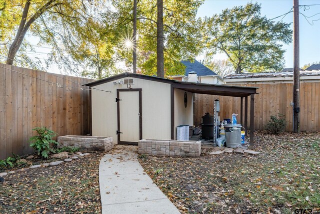 view of outbuilding