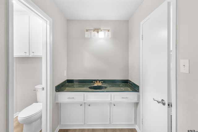 4816 Picadilly Pl, Tyler, TX 75703 - bathroom with toilet, wood finished floors, and vanity