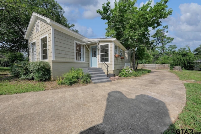 view of front of house