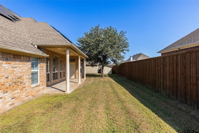 view of yard featuring a patio area