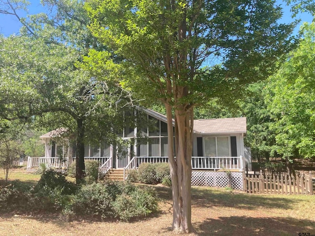 view of front of home with covered porch