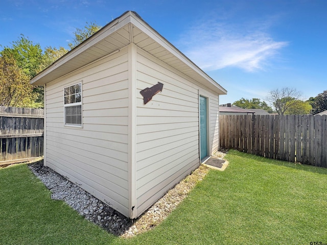619 Winchester Dr, Chandler, TX 75758 - view of outdoor structure with a fenced backyard